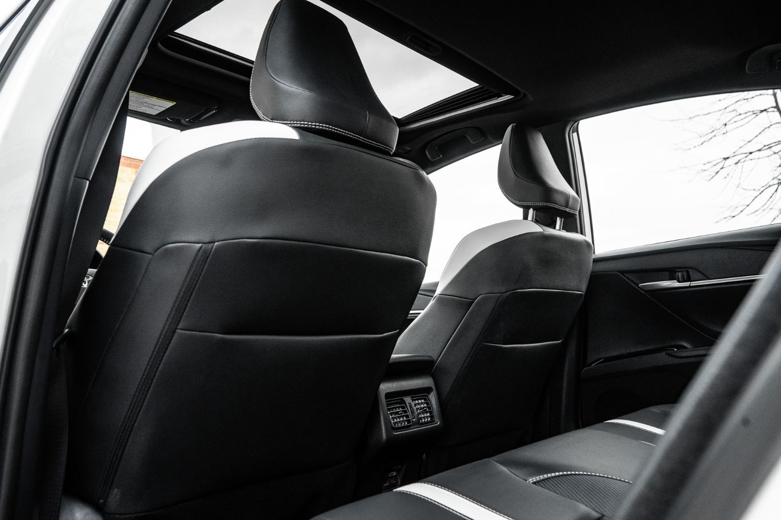 2025 Toyota Camry SE UPGRADE HYBRID-29