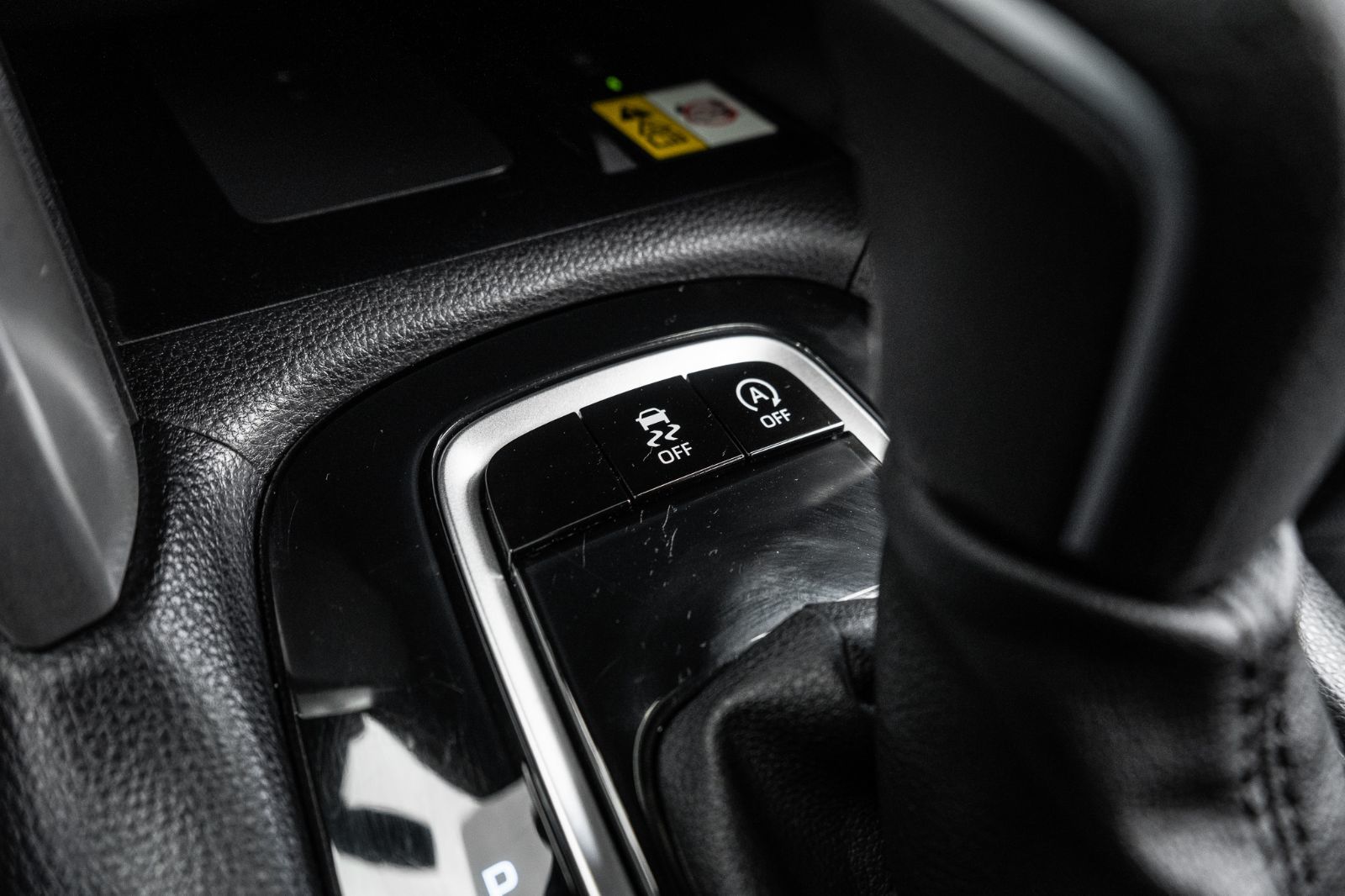 2022 Toyota Corolla Cross LE-19