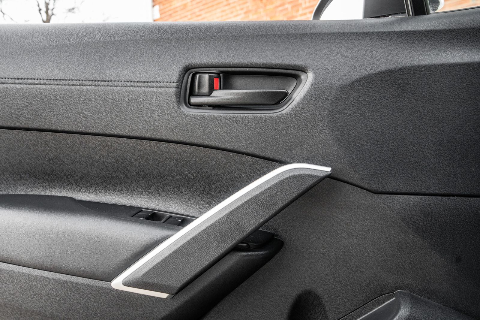 2022 Toyota Corolla Cross LE-26