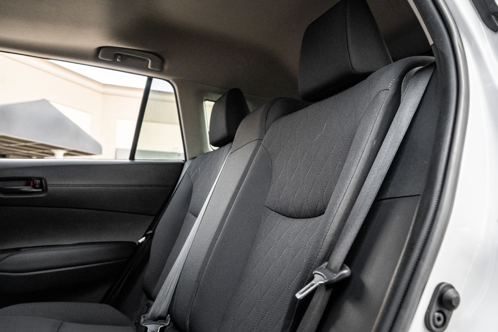 2022 Toyota Corolla Cross LE-31