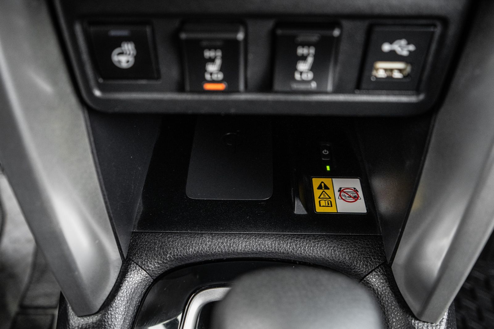 2022 Toyota Corolla Cross LE-18