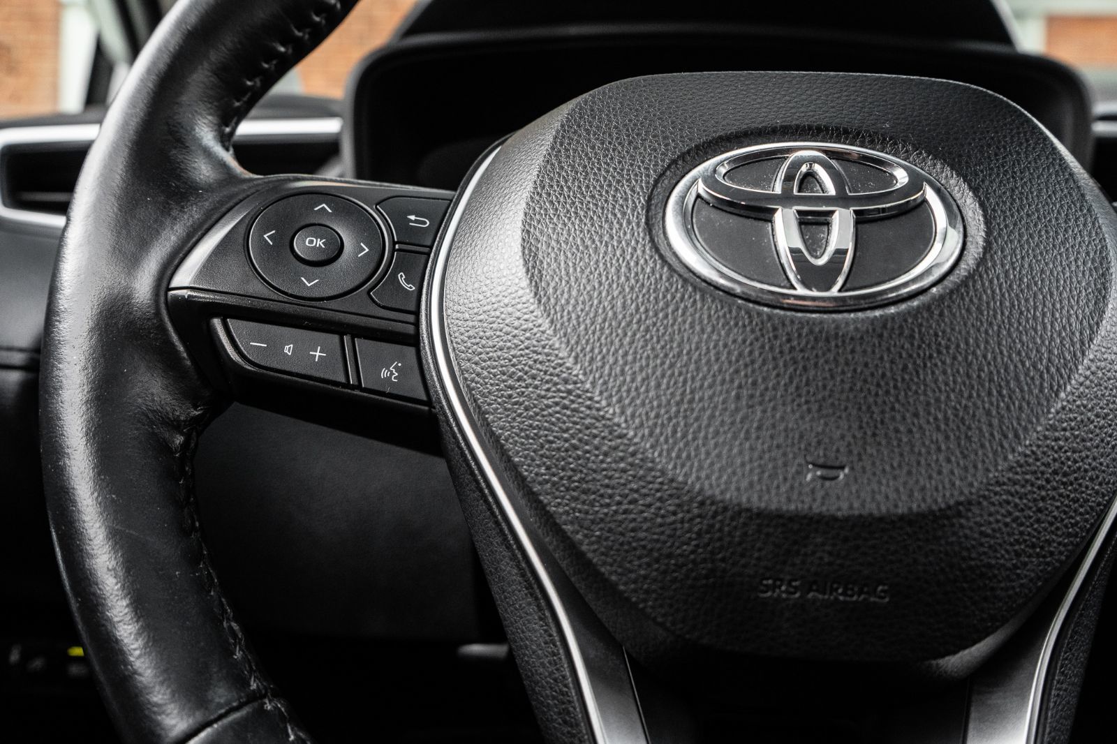 2022 Toyota Corolla Cross LE-11