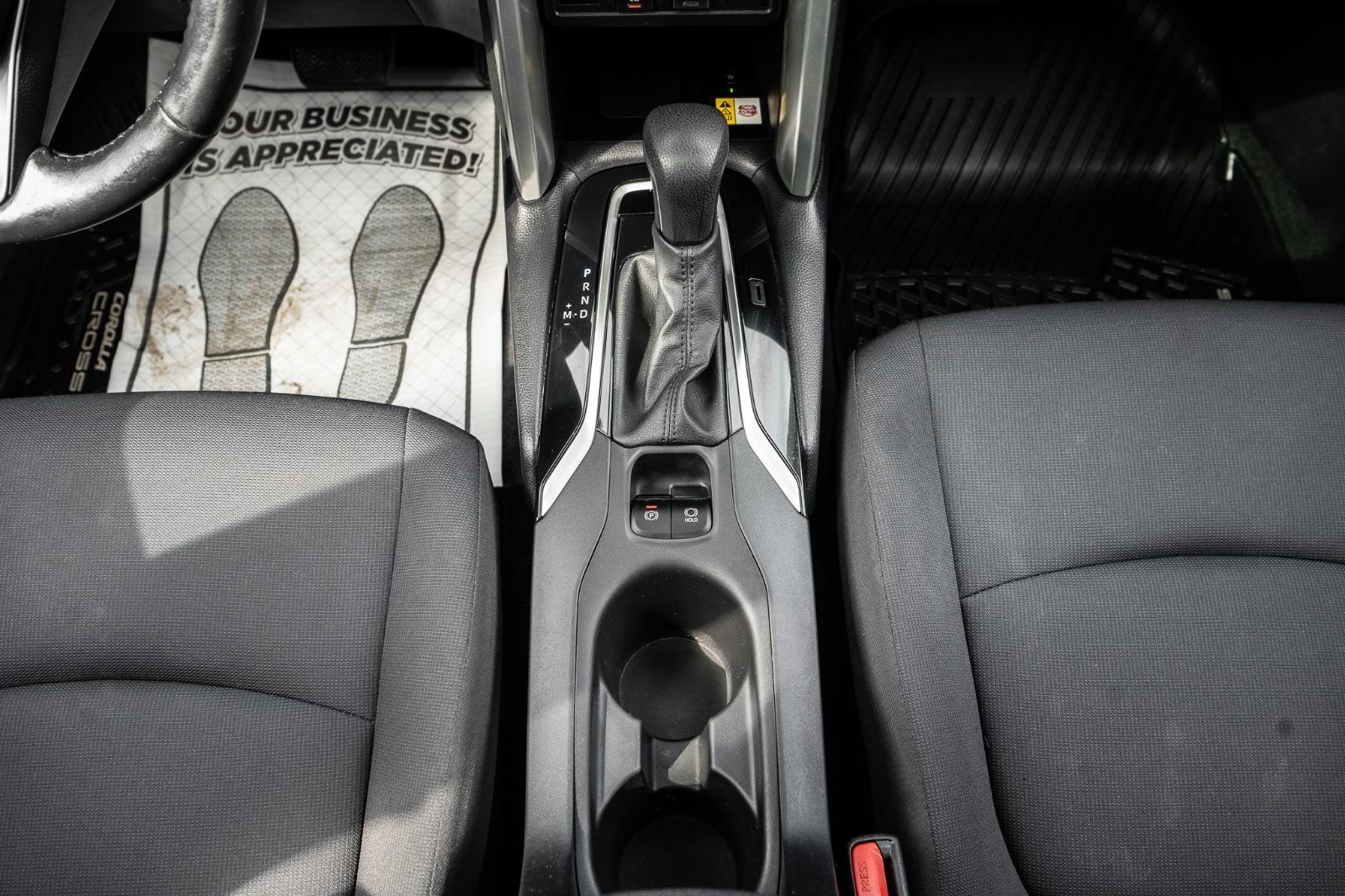 2022 Toyota Corolla Cross LE-9