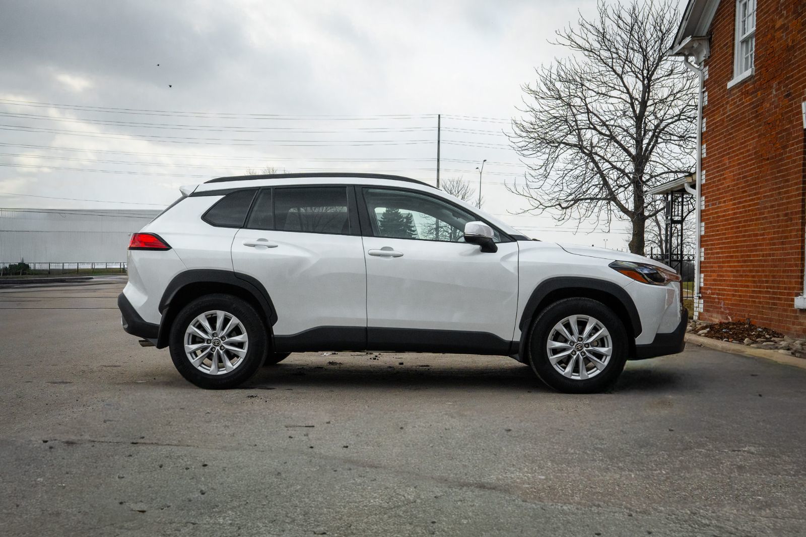 2022 Toyota Corolla Cross LE-3