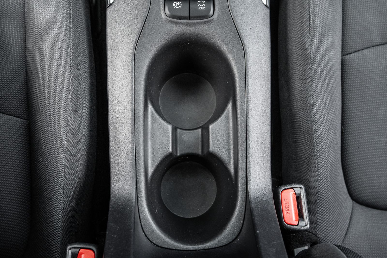 2022 Toyota Corolla Cross LE-22