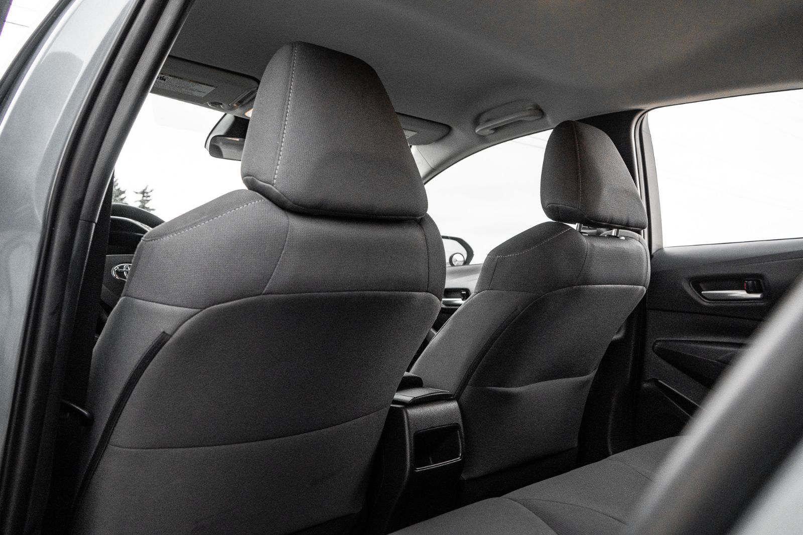 2020 Toyota Corolla LE-23