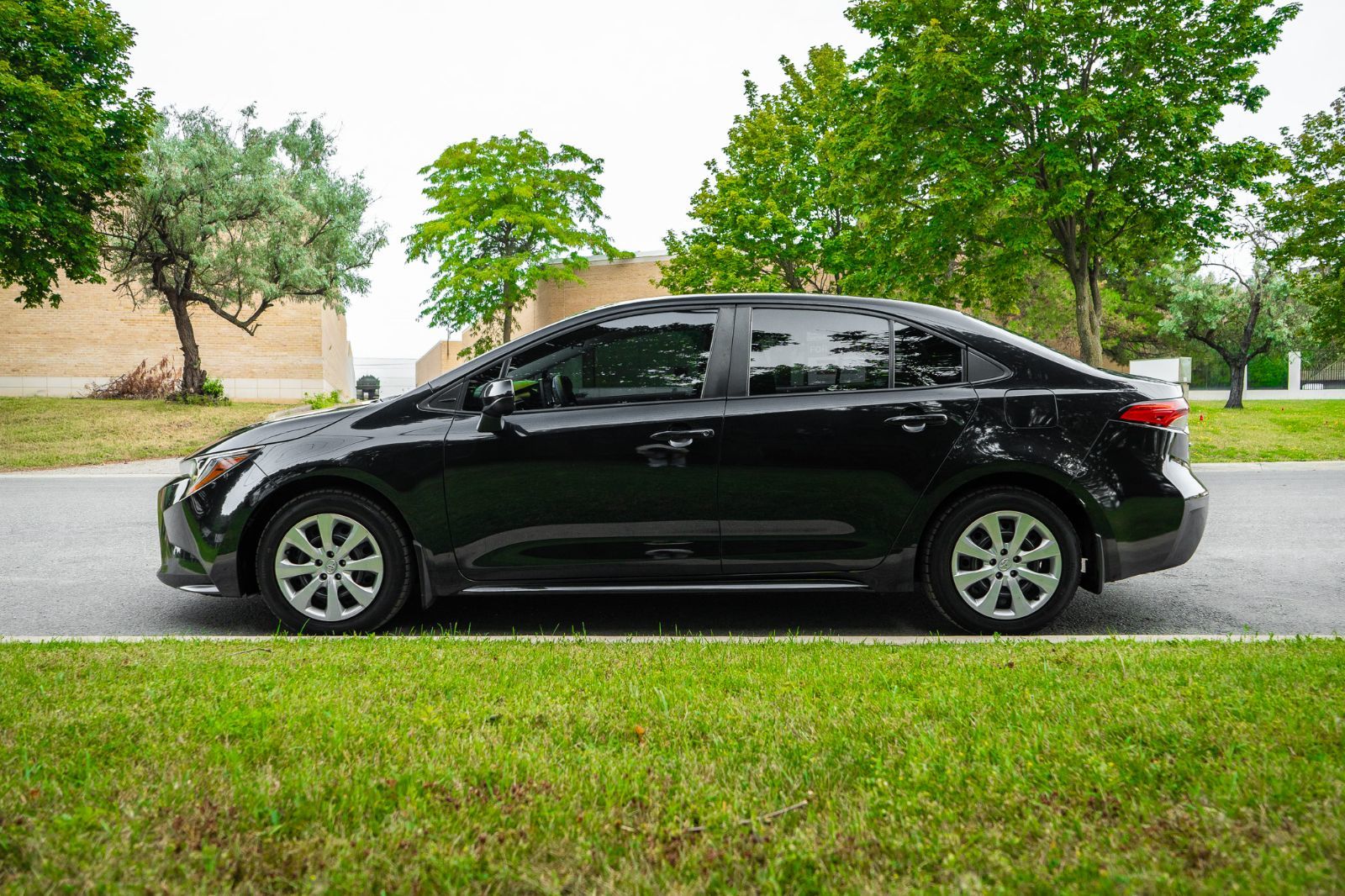 2021 Toyota Corolla Le-4