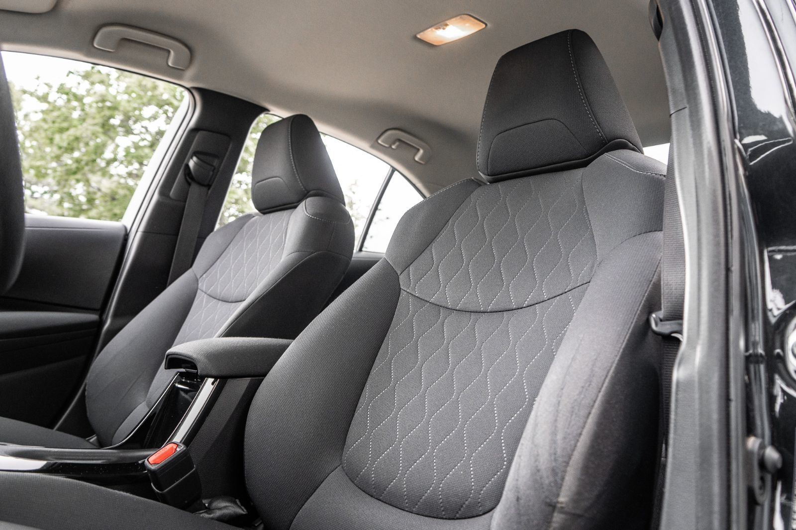 2021 Toyota Corolla Le-25