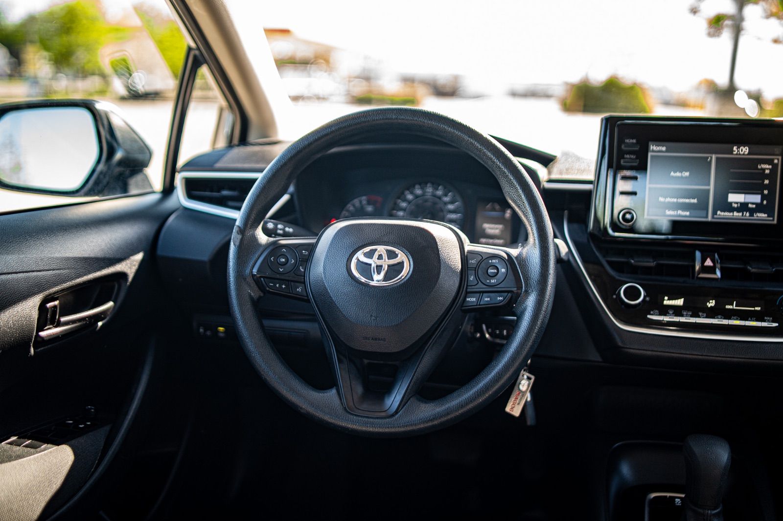 2022 Toyota Corolla LE-10