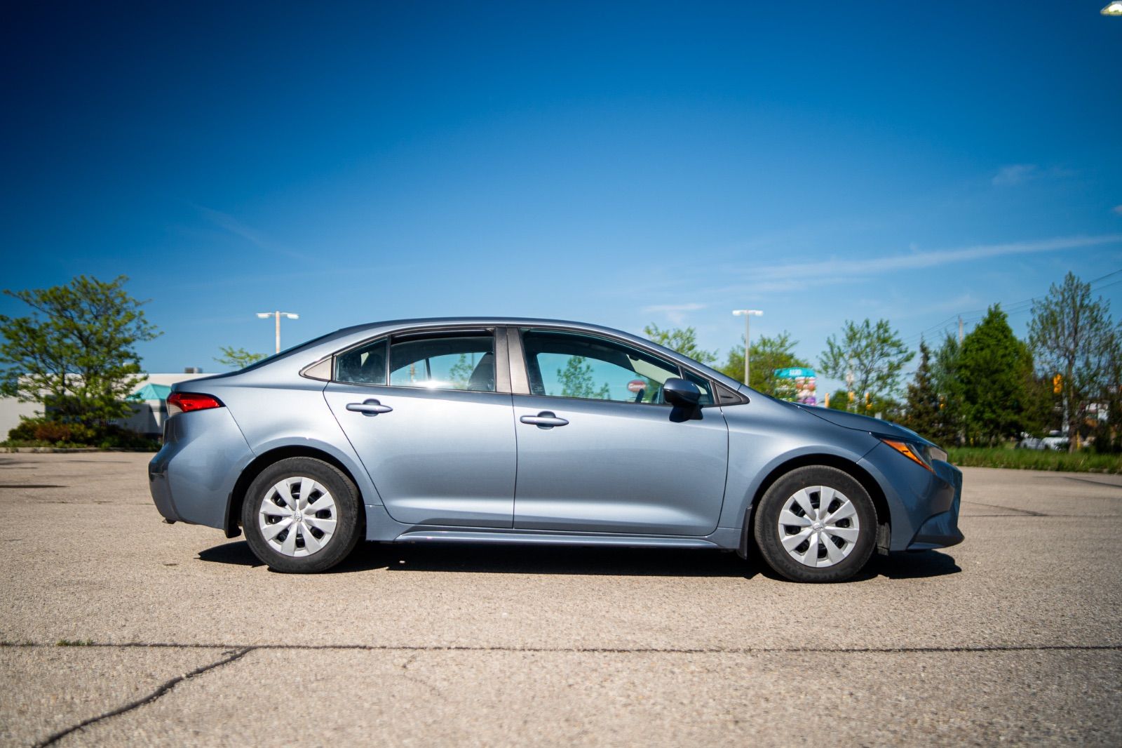 2022 Toyota Corolla LE-4