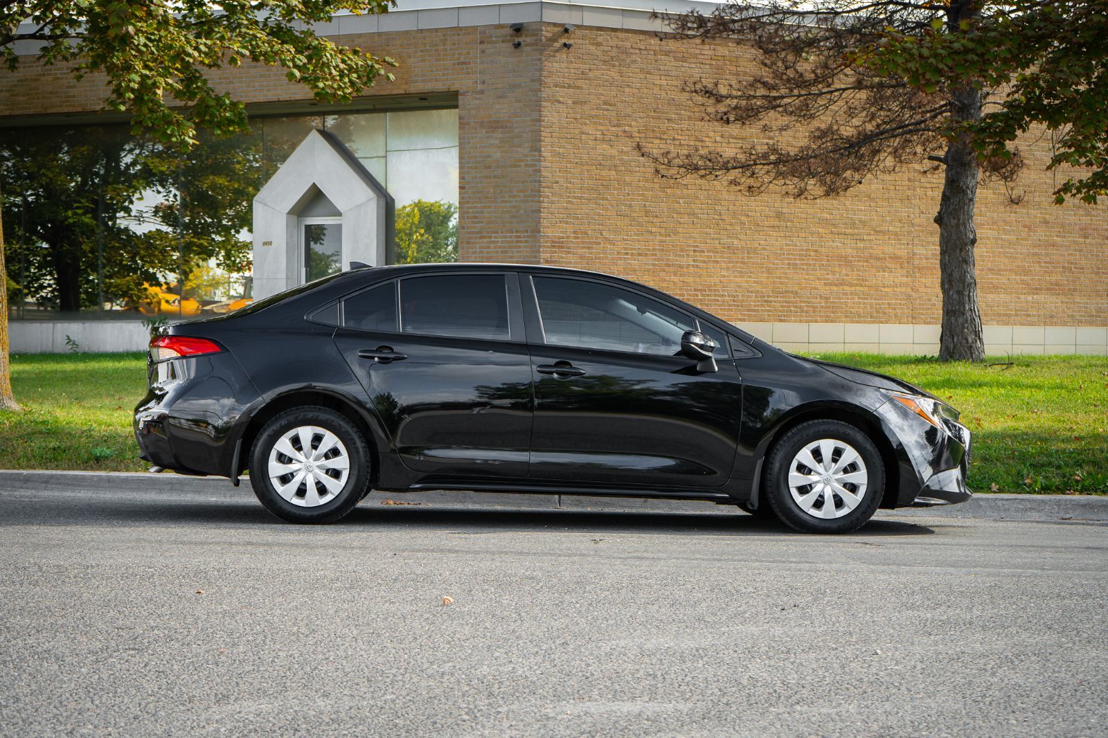 2023 Toyota Corolla L-3