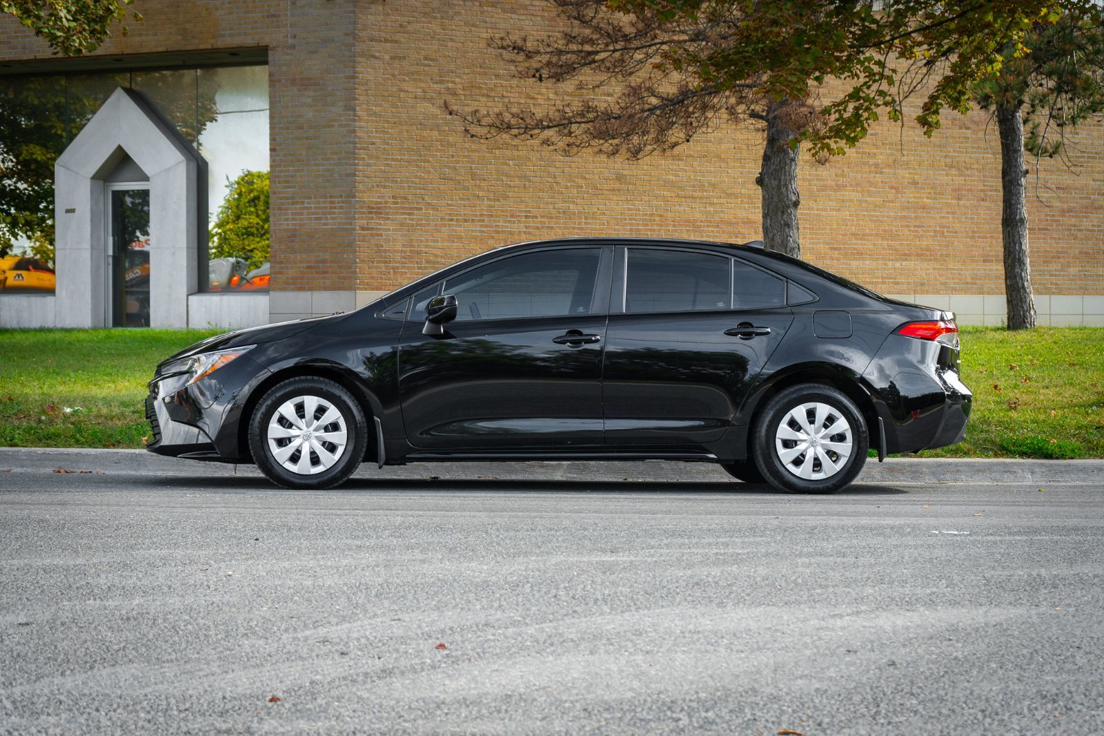 2023 Toyota Corolla L-4