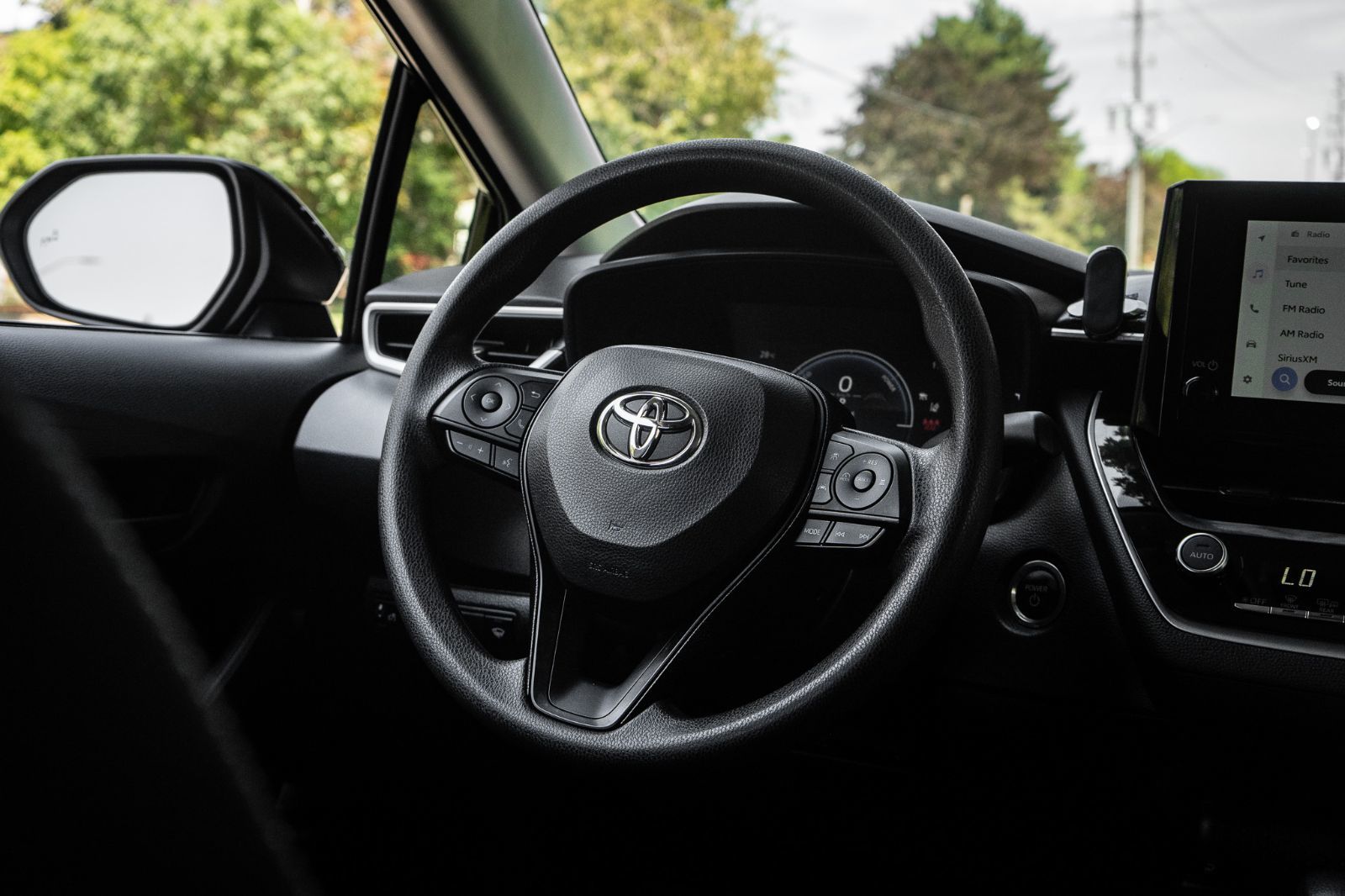 2025 Toyota Corolla Hybrid LE-9