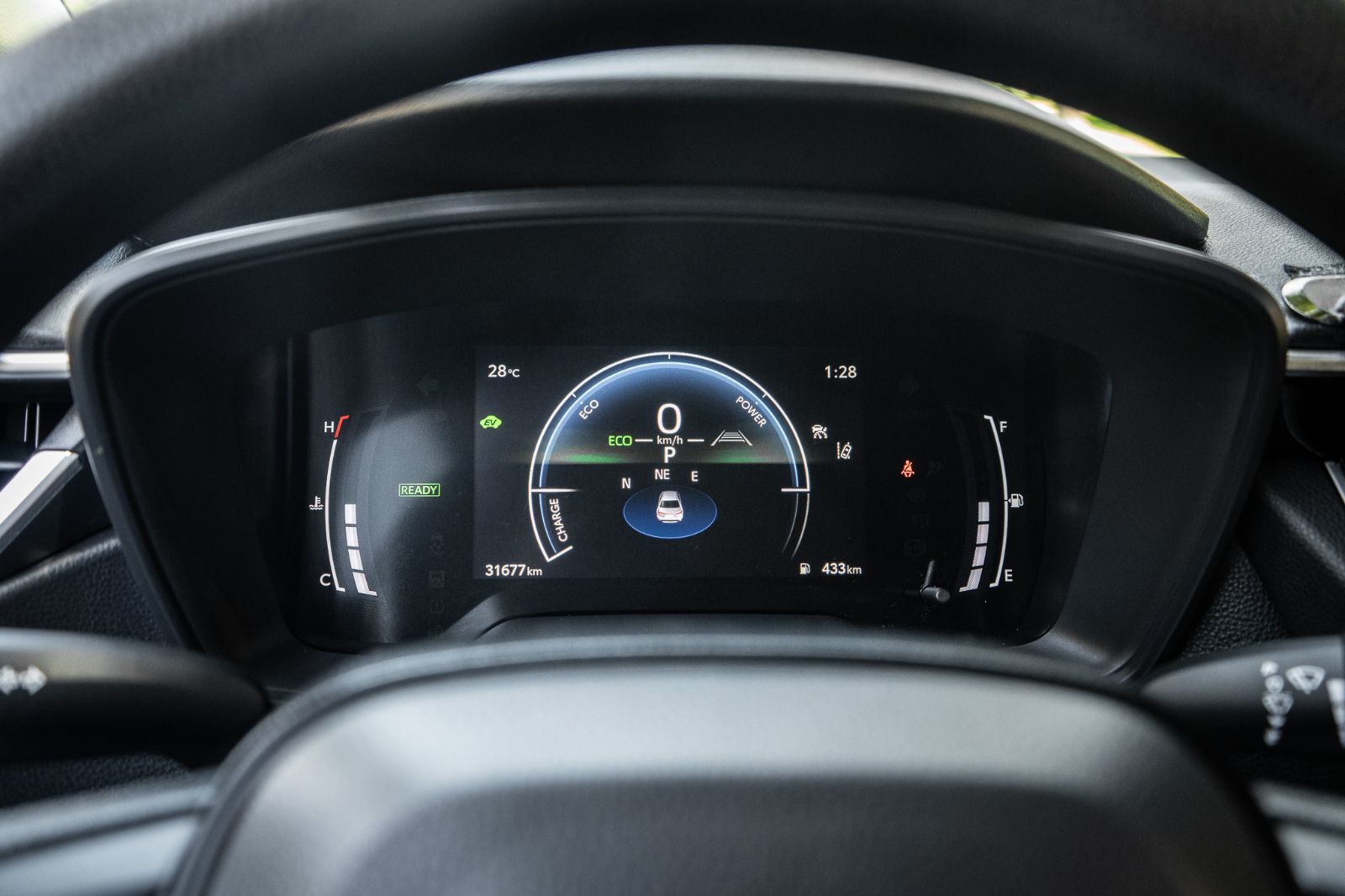2025 Toyota Corolla Hybrid LE-12