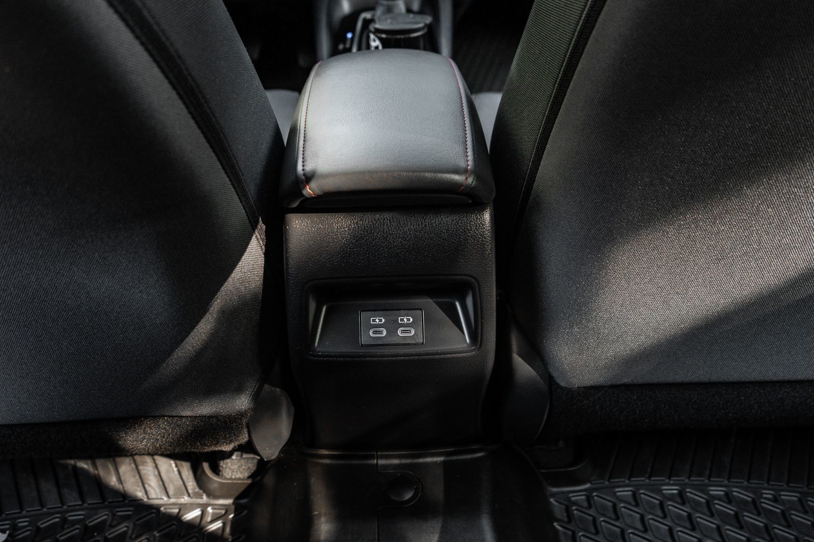 2025 Toyota Corolla SE UPGRADE-28