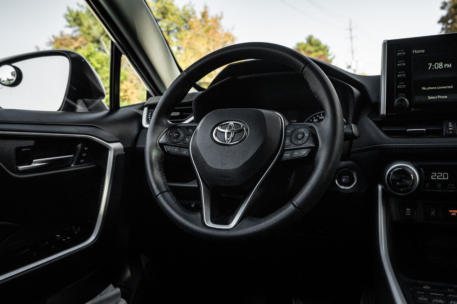 2020 Toyota RAV4 XLE PREMIUM AWD-10