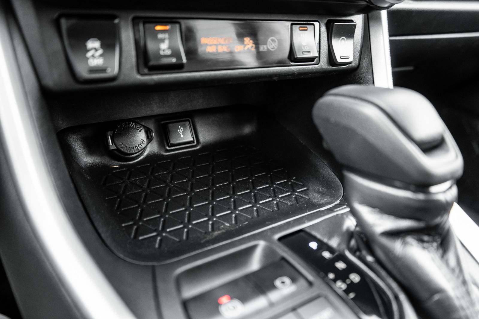 2021 Toyota RAV4 XLE-16