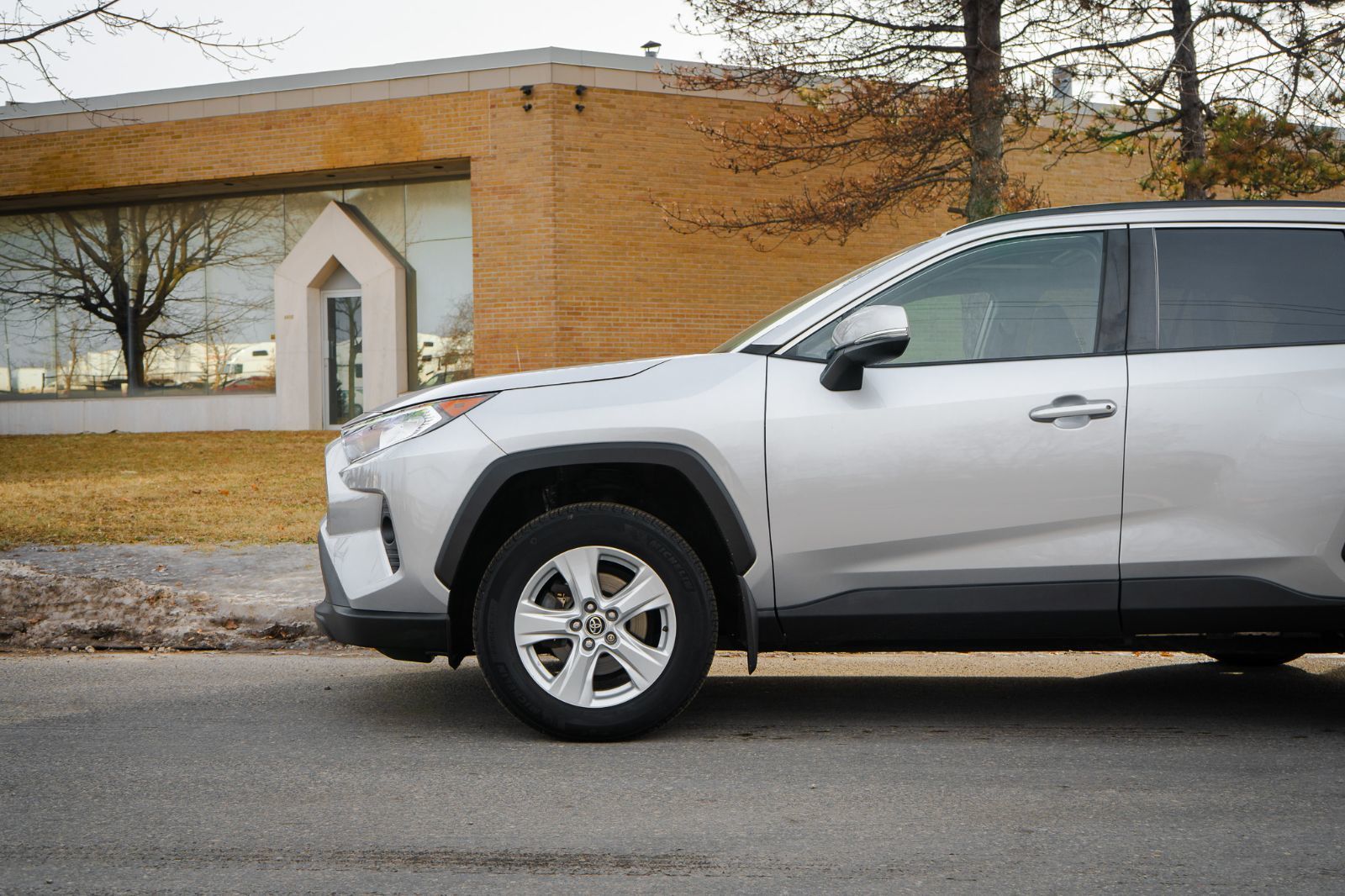 2021 Toyota RAV4 XLE-5