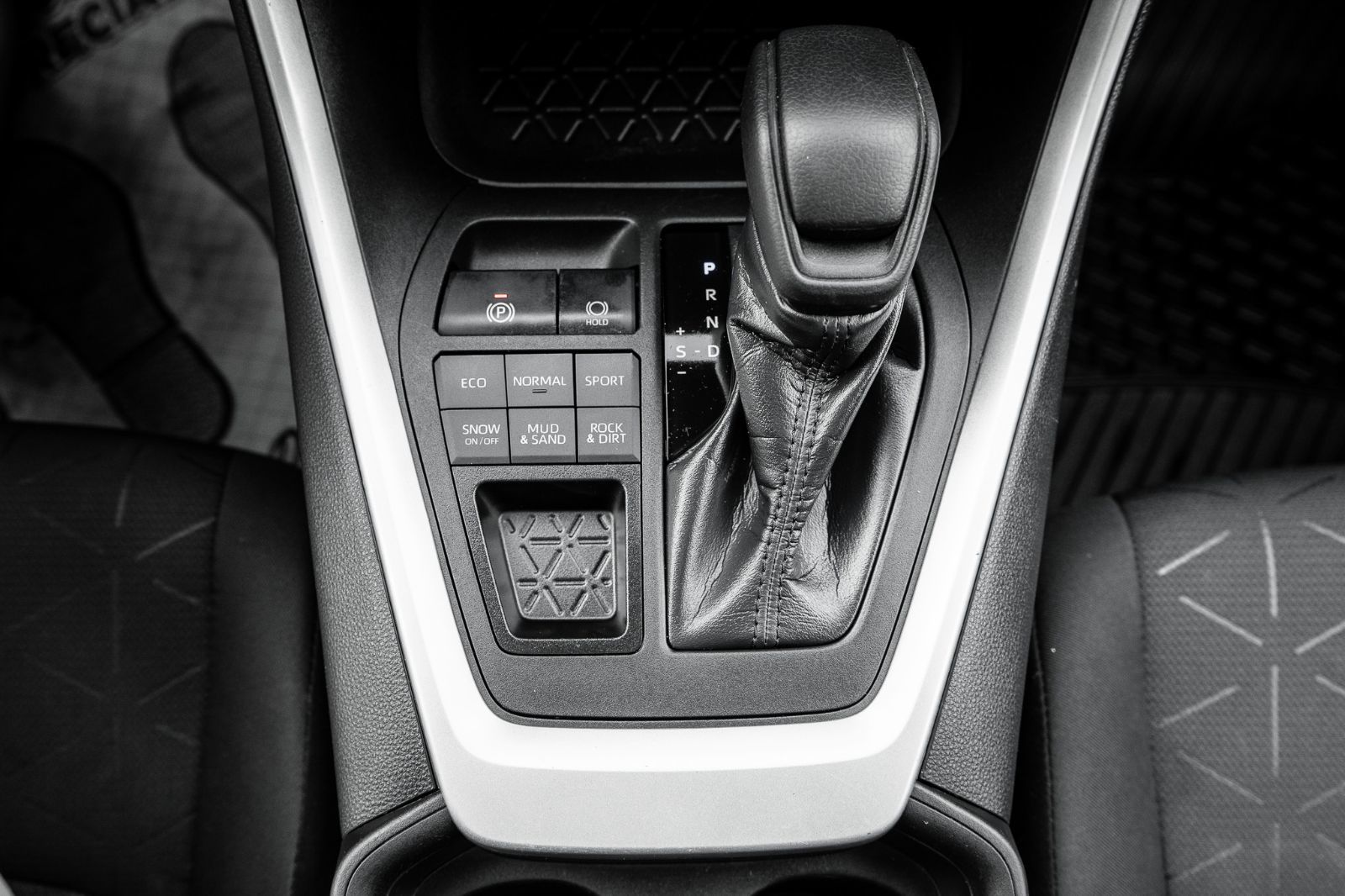 2021 Toyota RAV4 XLE-17