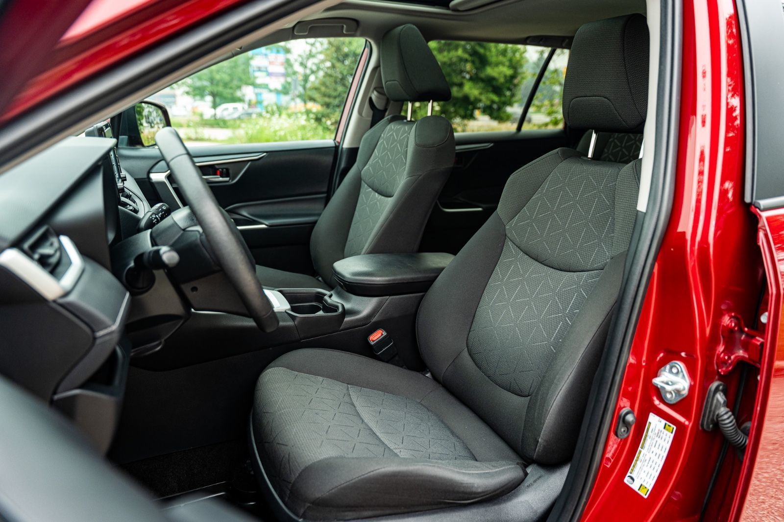 2021 Toyota RAV4 XLE-7