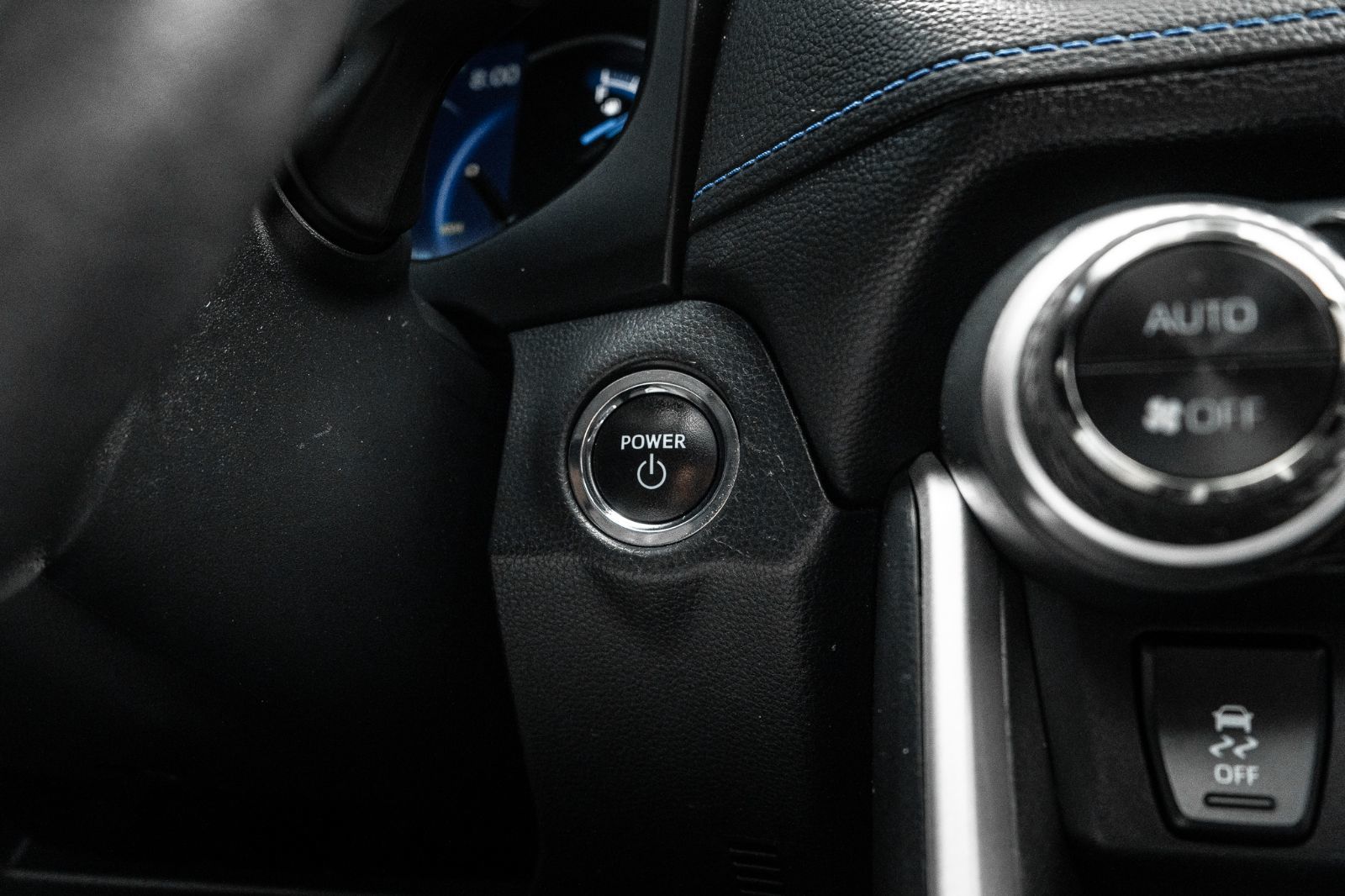2024 Toyota RAV4 Hybrid SE UPGRADE AWD-16