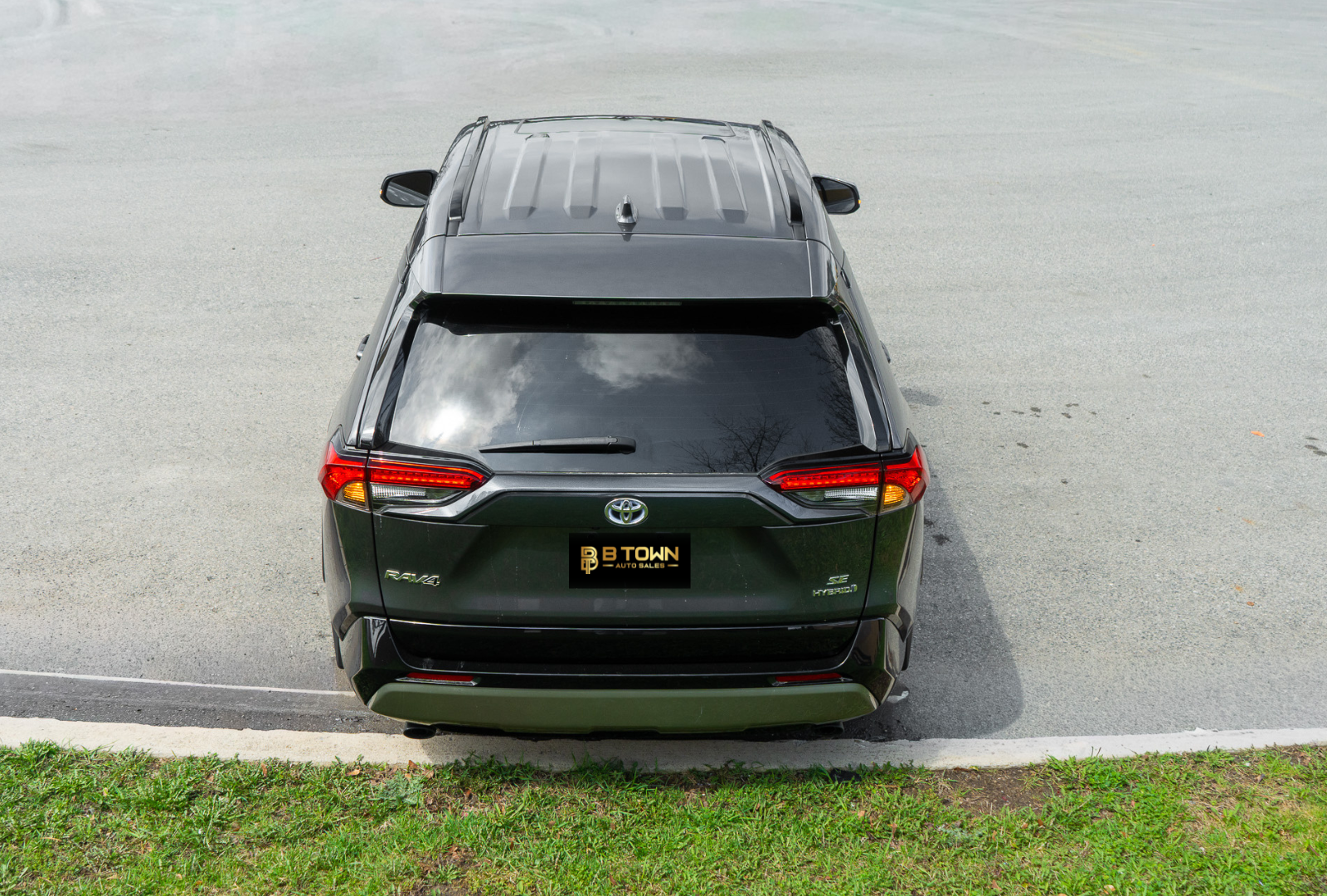 2024 Toyota RAV4 Hybrid SE UPGRADE AWD-6