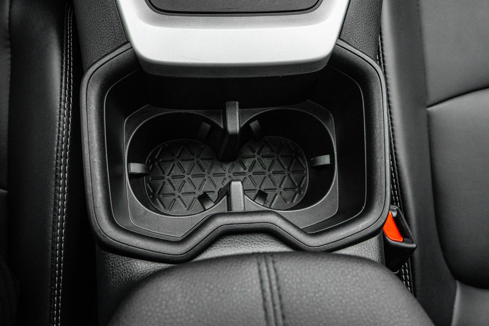 2025 Toyota RAV4 XLE PREMIUM-17