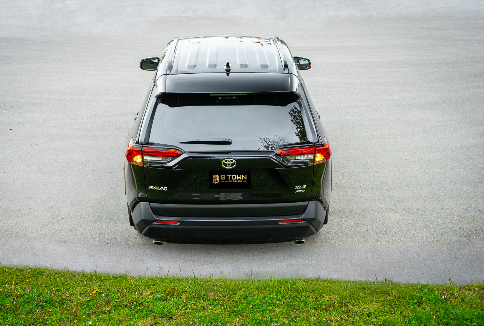 2025 Toyota RAV4 XLE PREMIUM-6