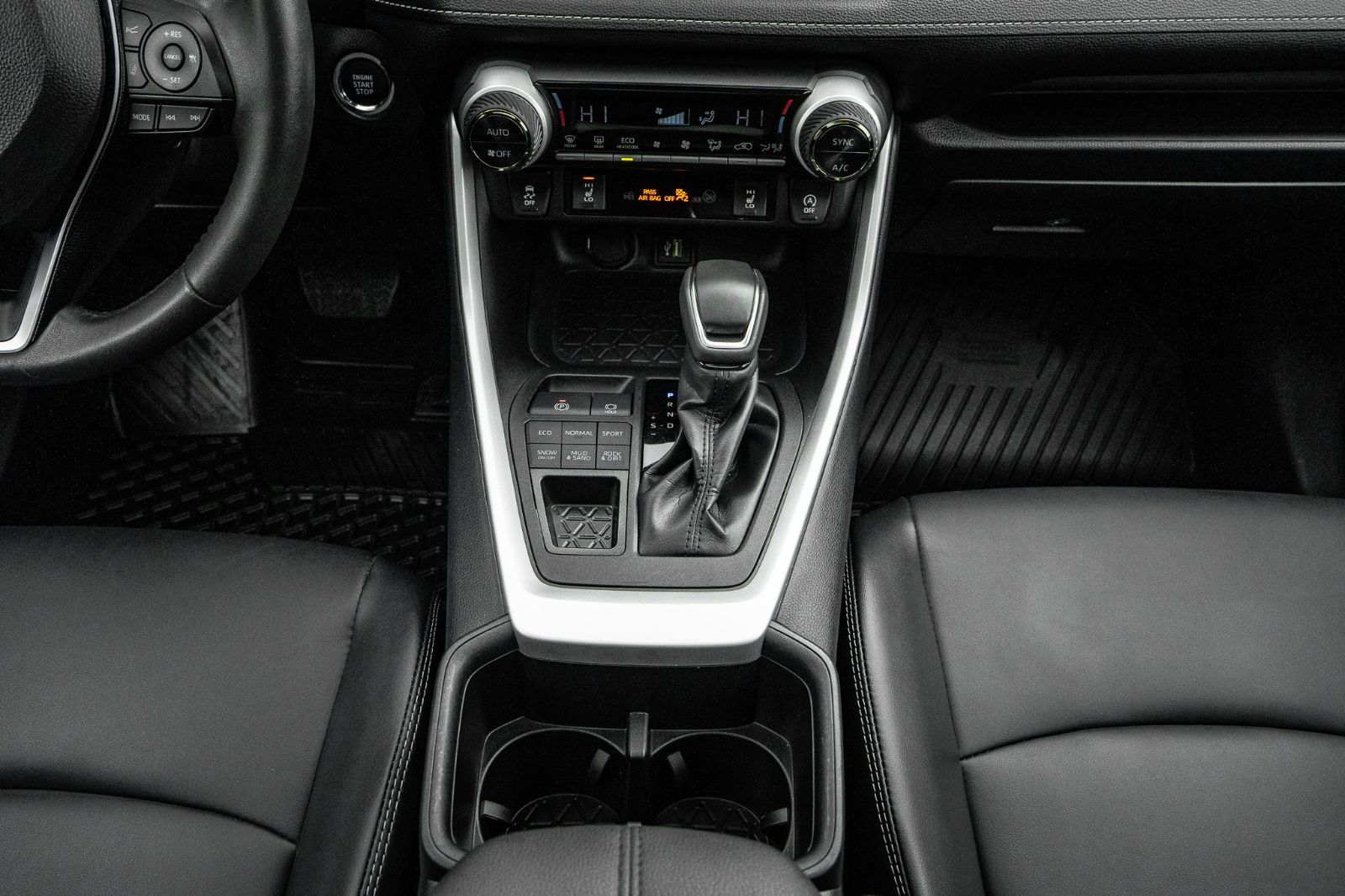 2025 Toyota RAV4 XLE PREMIUM-9