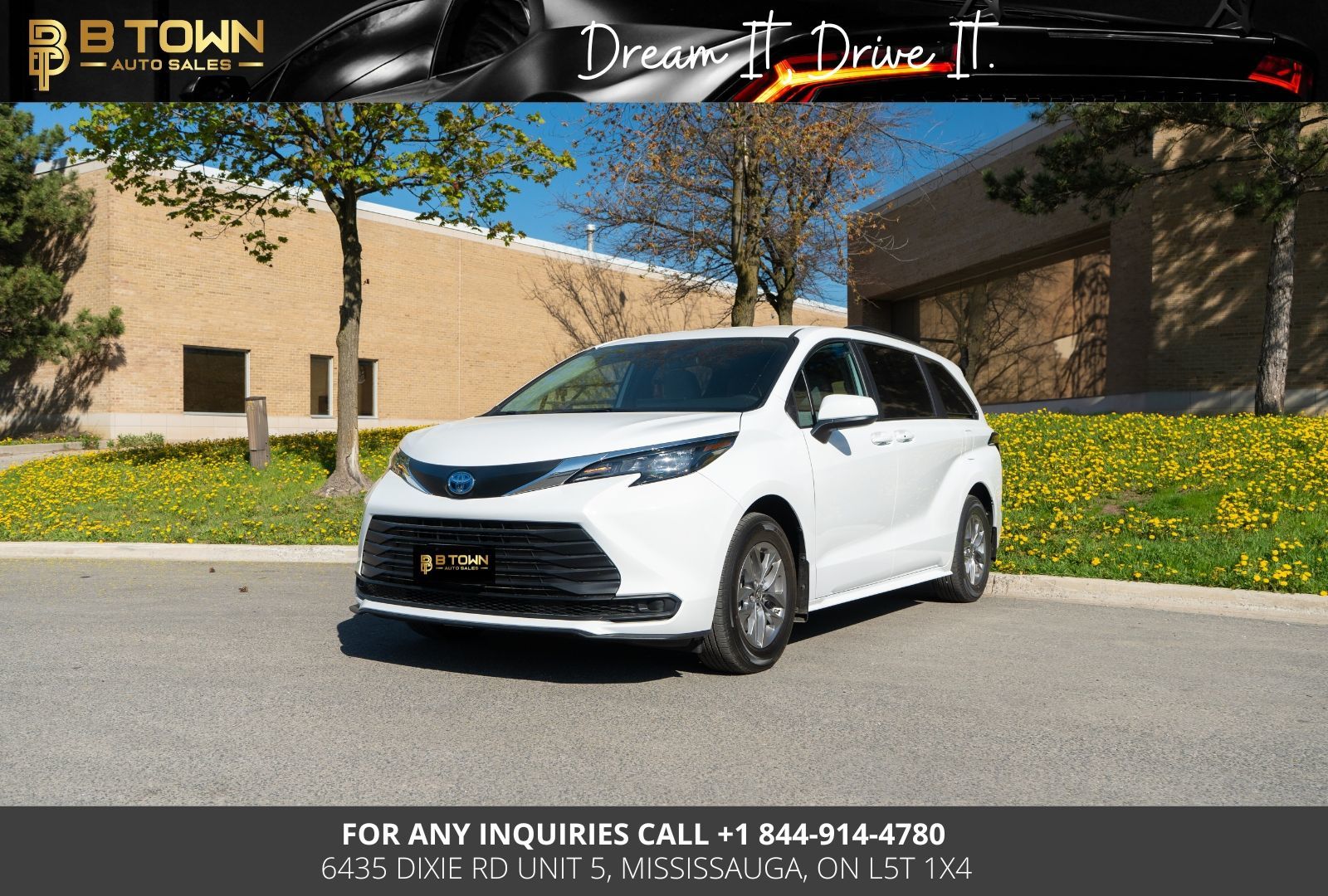 2025 Toyota Sienna LE-0