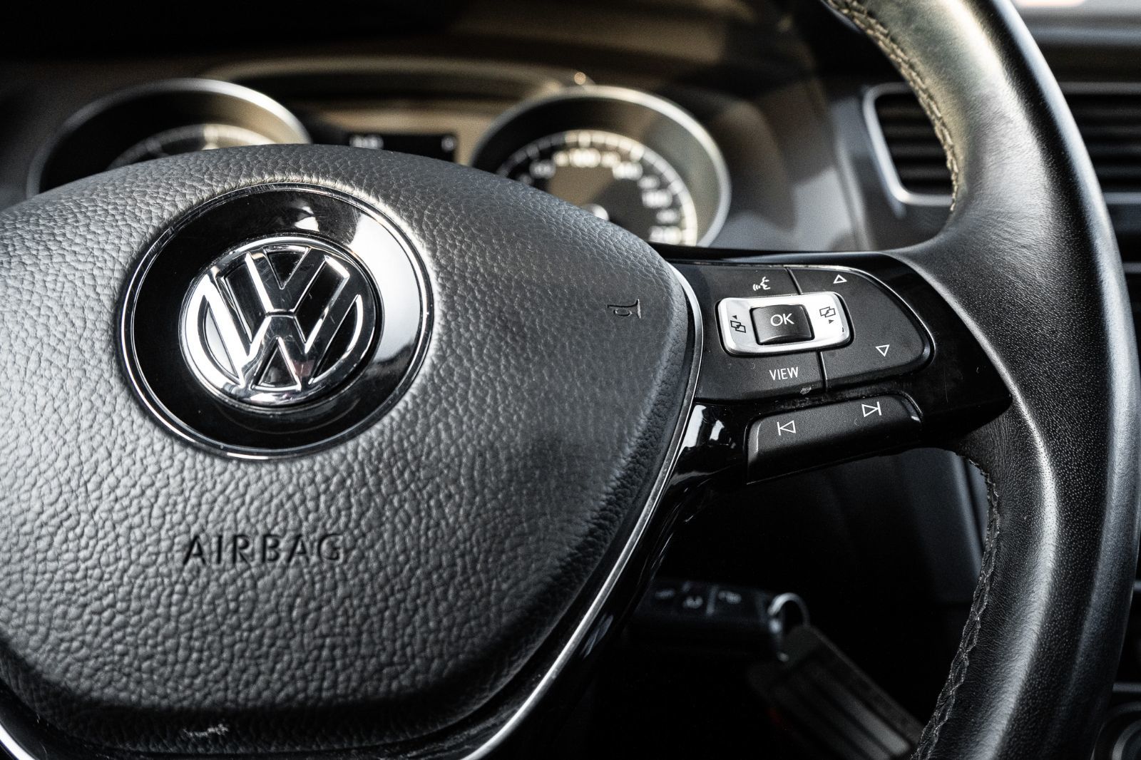 2019 Volkswagen GOLF SPORTWAGEN-12