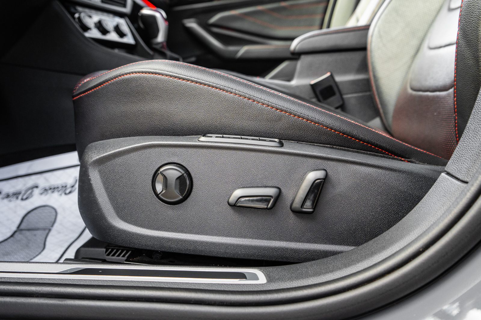 2022 Volkswagen Jetta GLI DSG-26