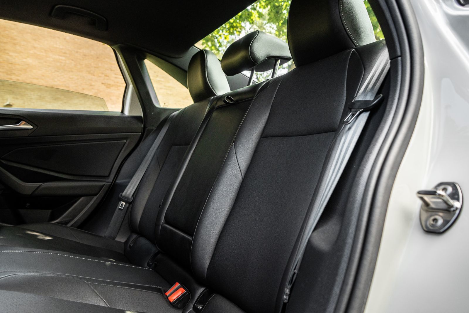 2020 Volkswagen Jetta Highline R-LINE-24