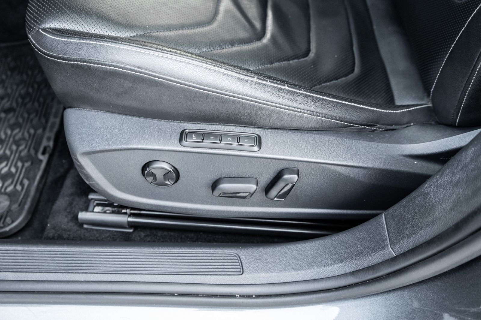 2022 Volkswagen Jetta Highline-23