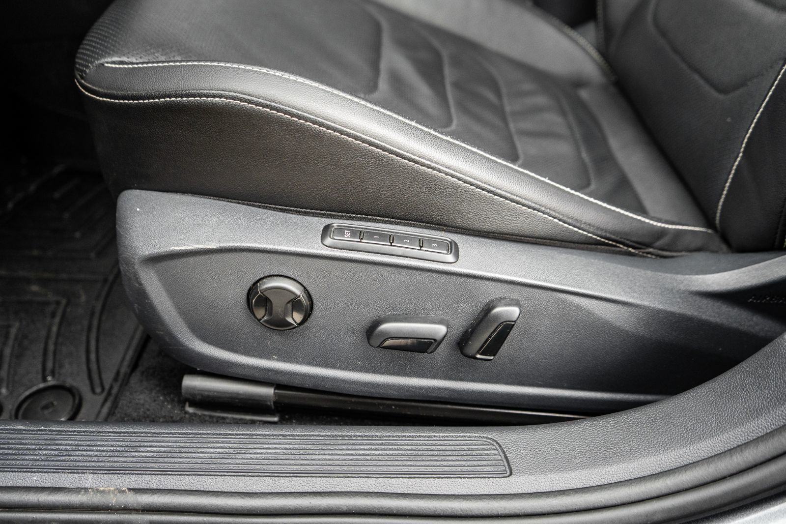 2024 Volkswagen Jetta Highline-27