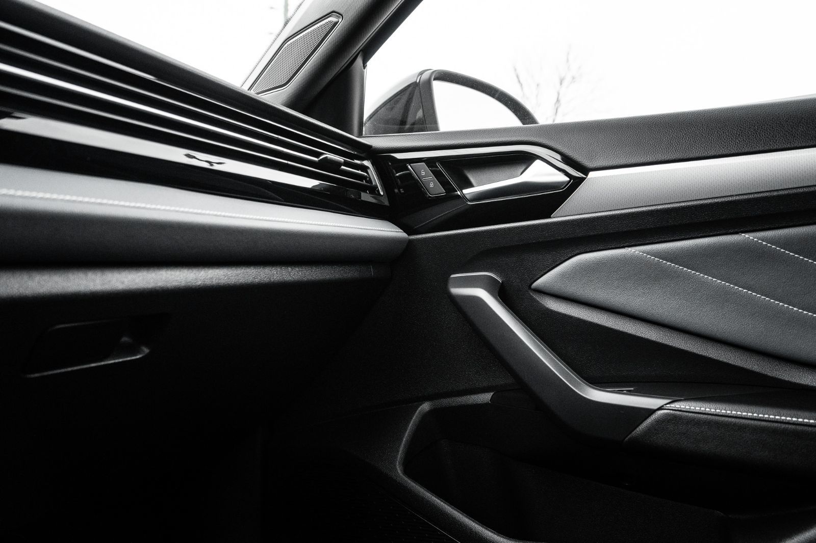 2025 Volkswagen Jetta Comfortline with Sport package-19