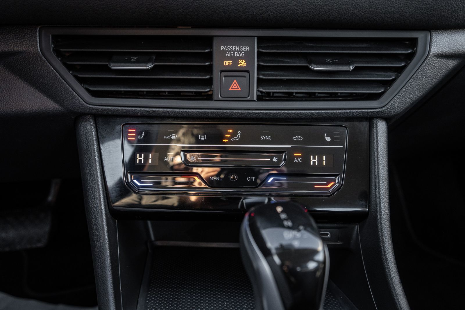 2025 Volkswagen Jetta Trendline-12