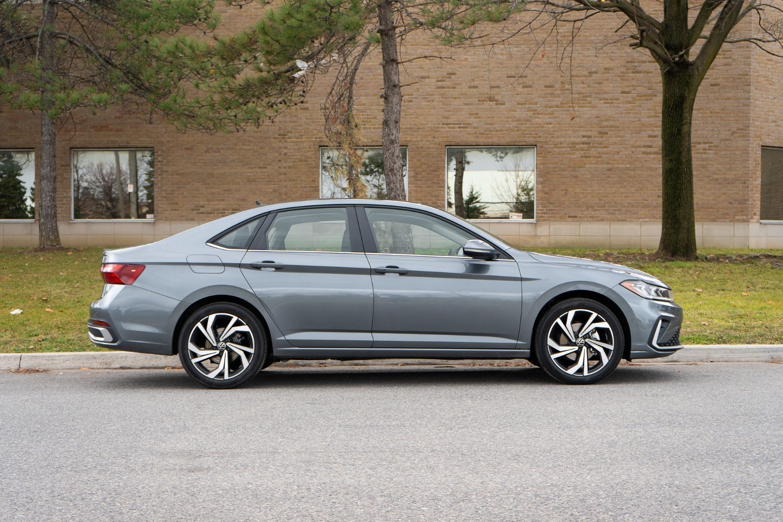 2025 Volkswagen Jetta Highline-3
