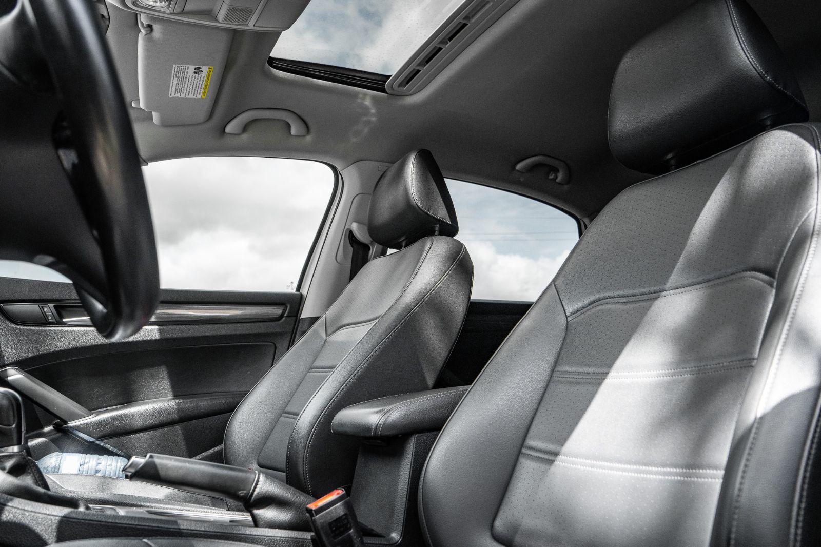 2021 Volkswagen Passat Highline-22