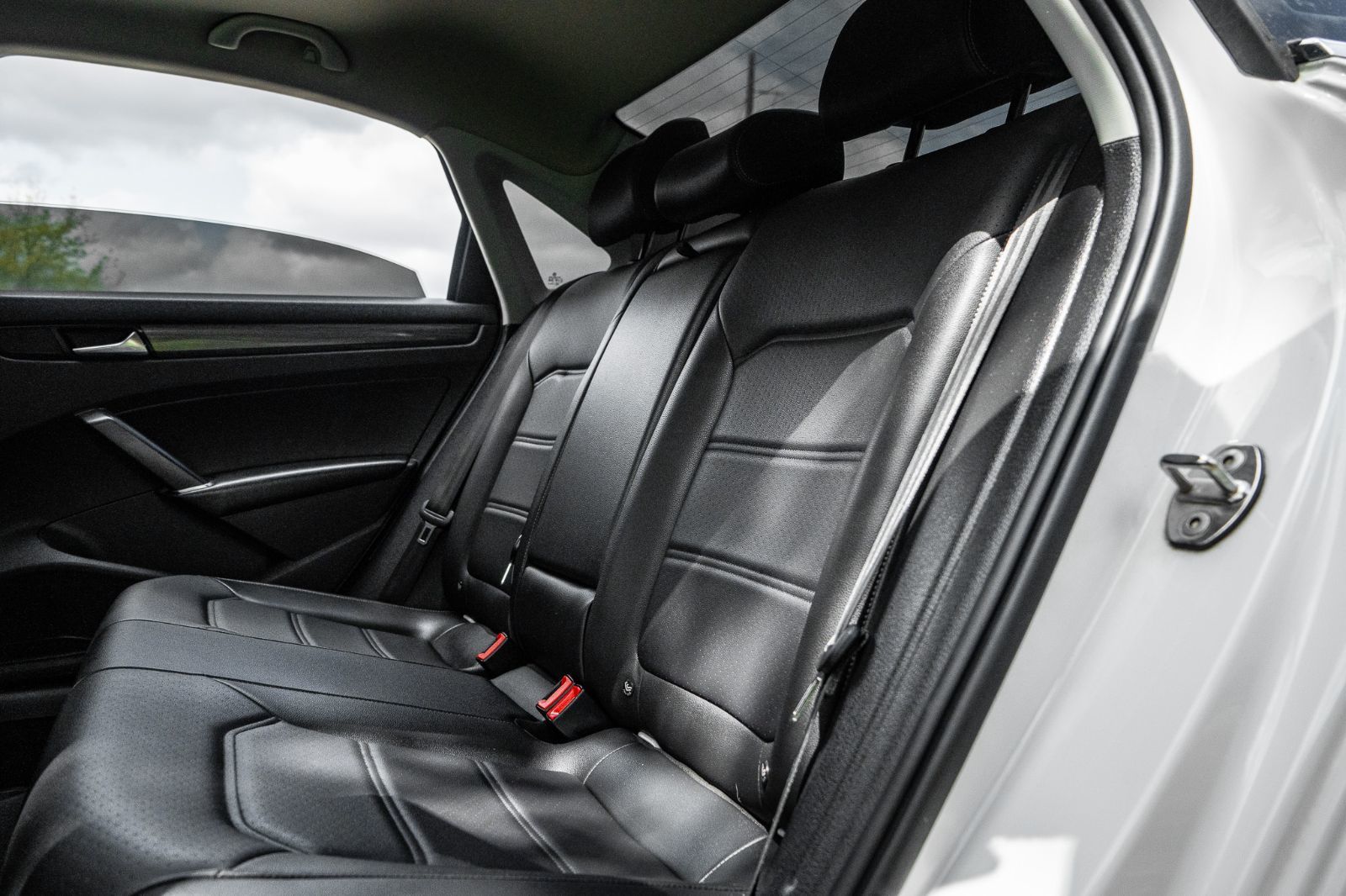 2021 Volkswagen Passat Highline-25