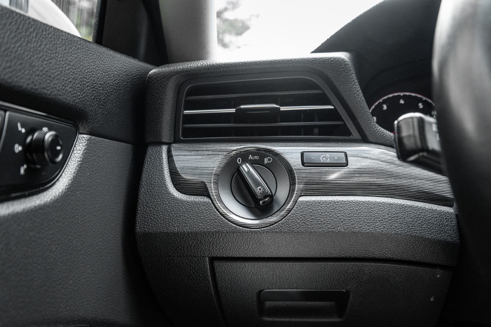 2021 Volkswagen Passat Highline-17