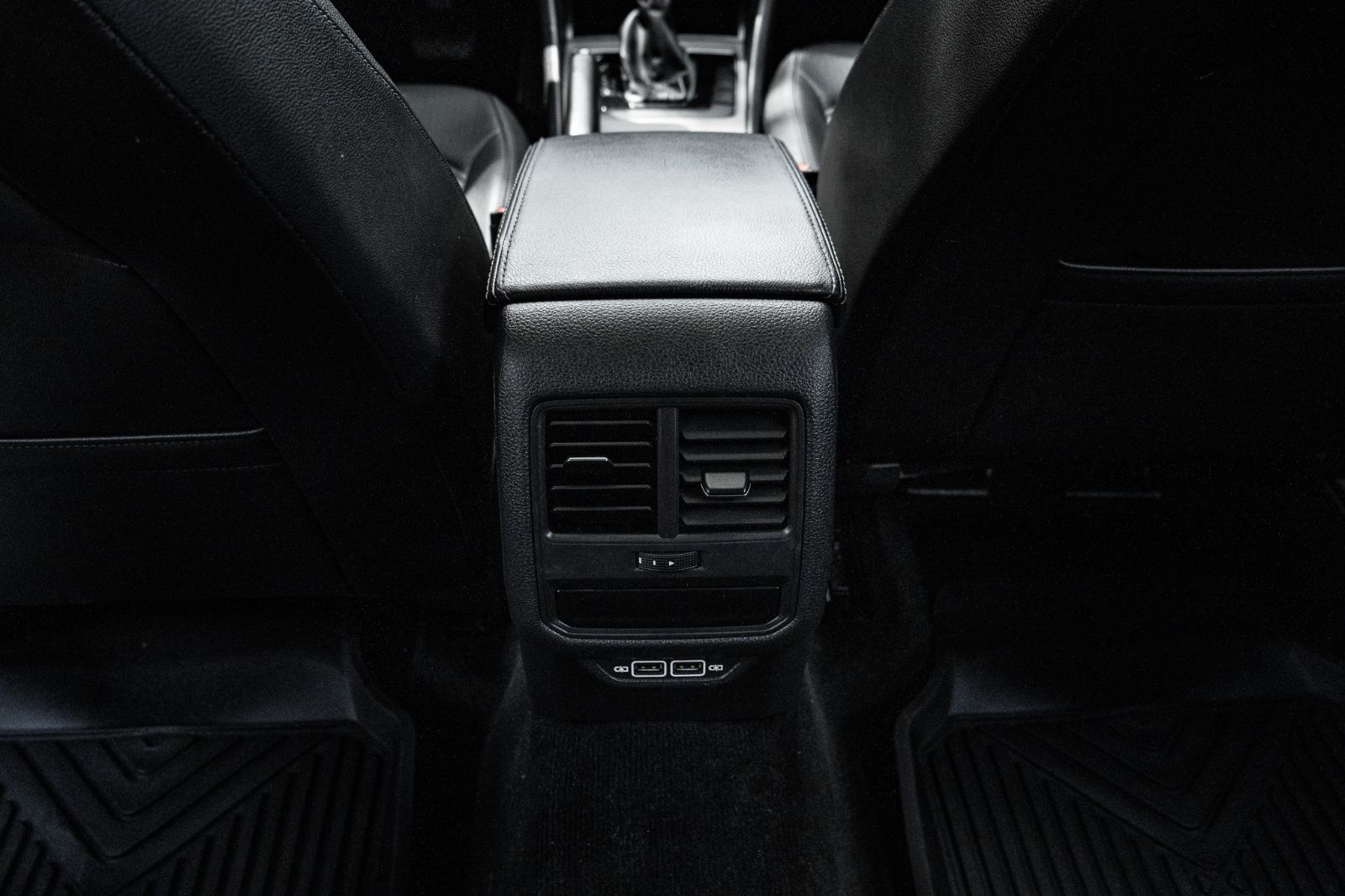 2021 Volkswagen Passat Highline-26