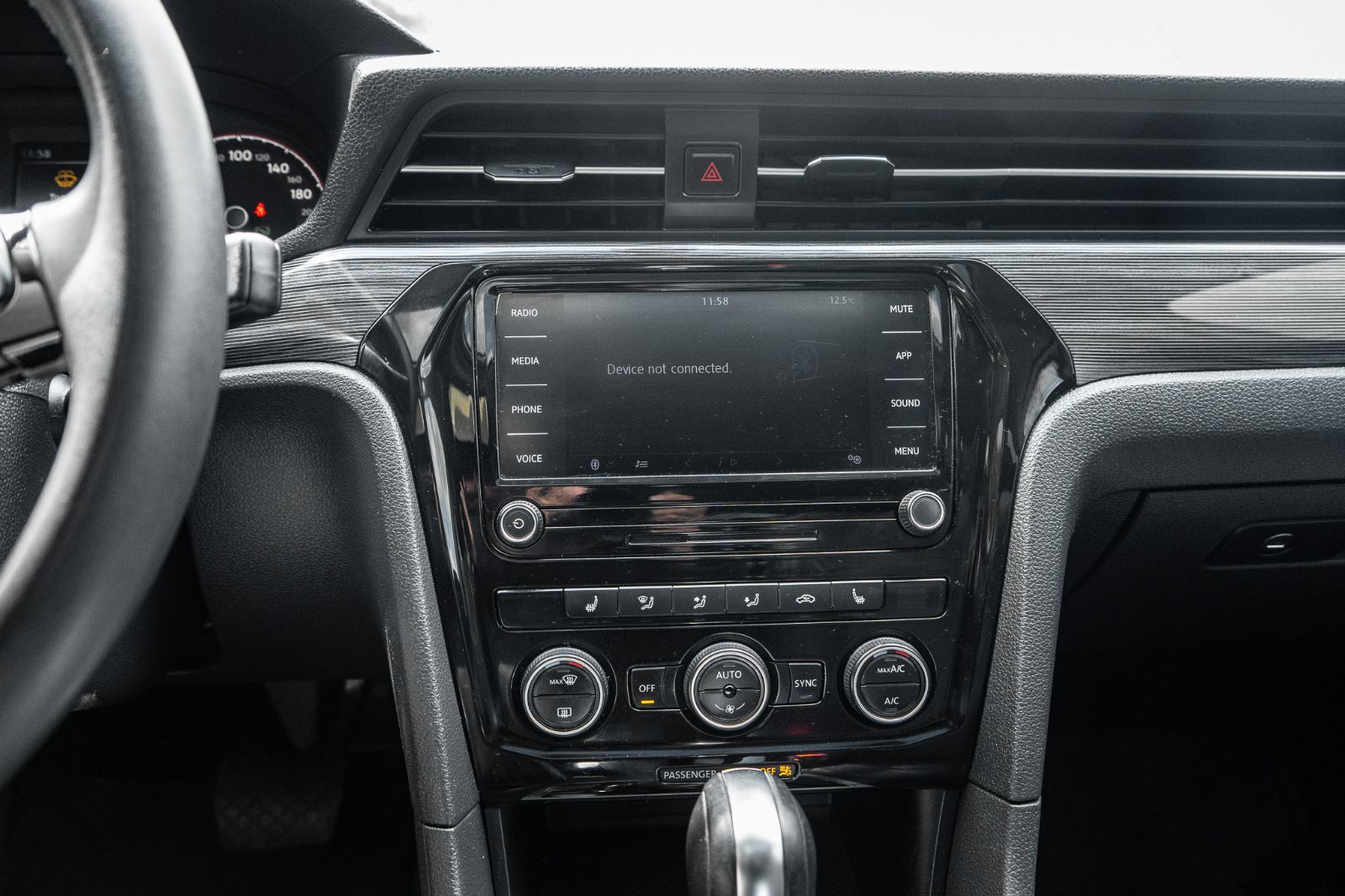 2021 Volkswagen Passat Highline-13