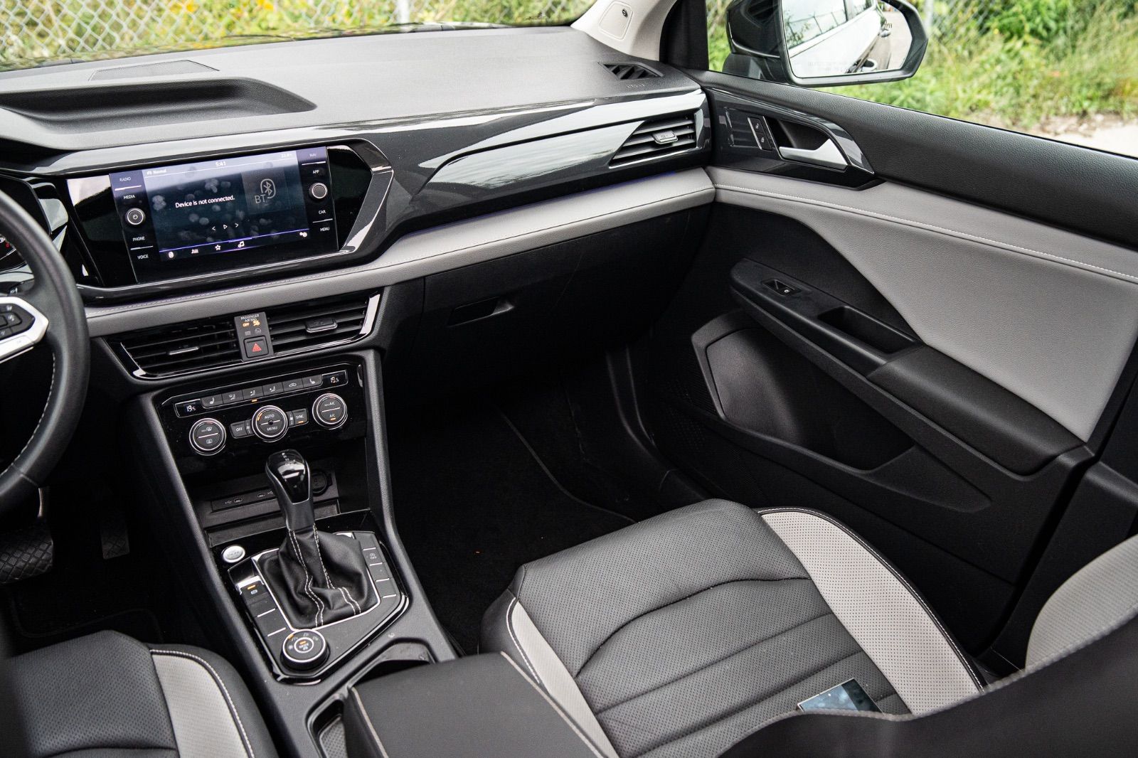 2022 Volkswagen Taos Highline AWD-21