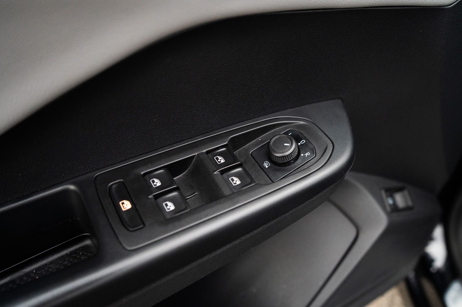 2022 Volkswagen Taos Highline AWD-11