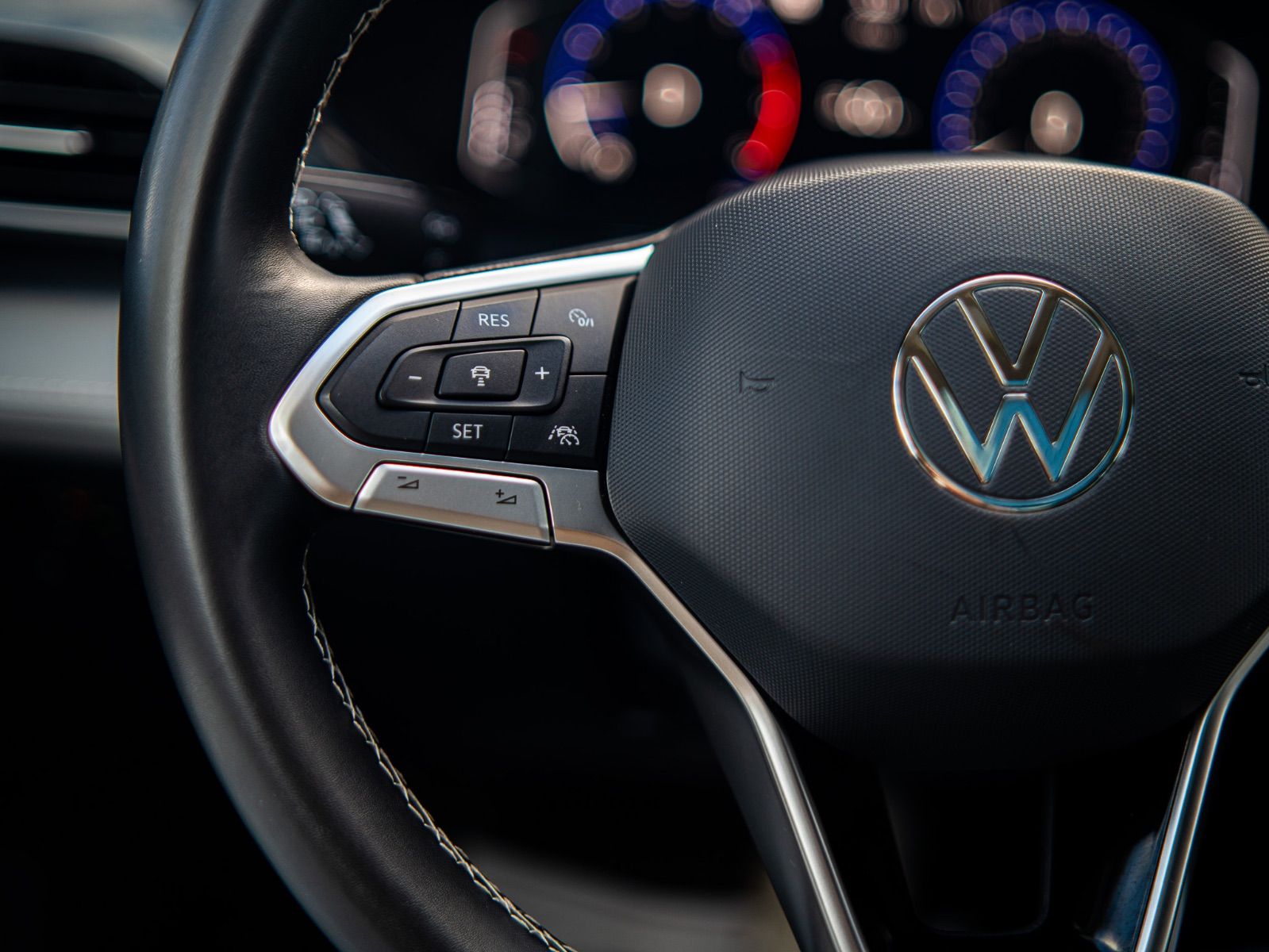 2023 Volkswagen Taos Highline-24
