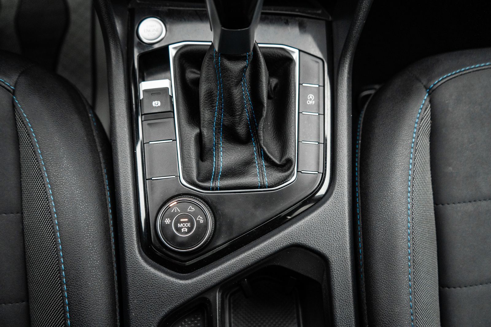 2024 Volkswagen Taos Comfortline Black Edition-17