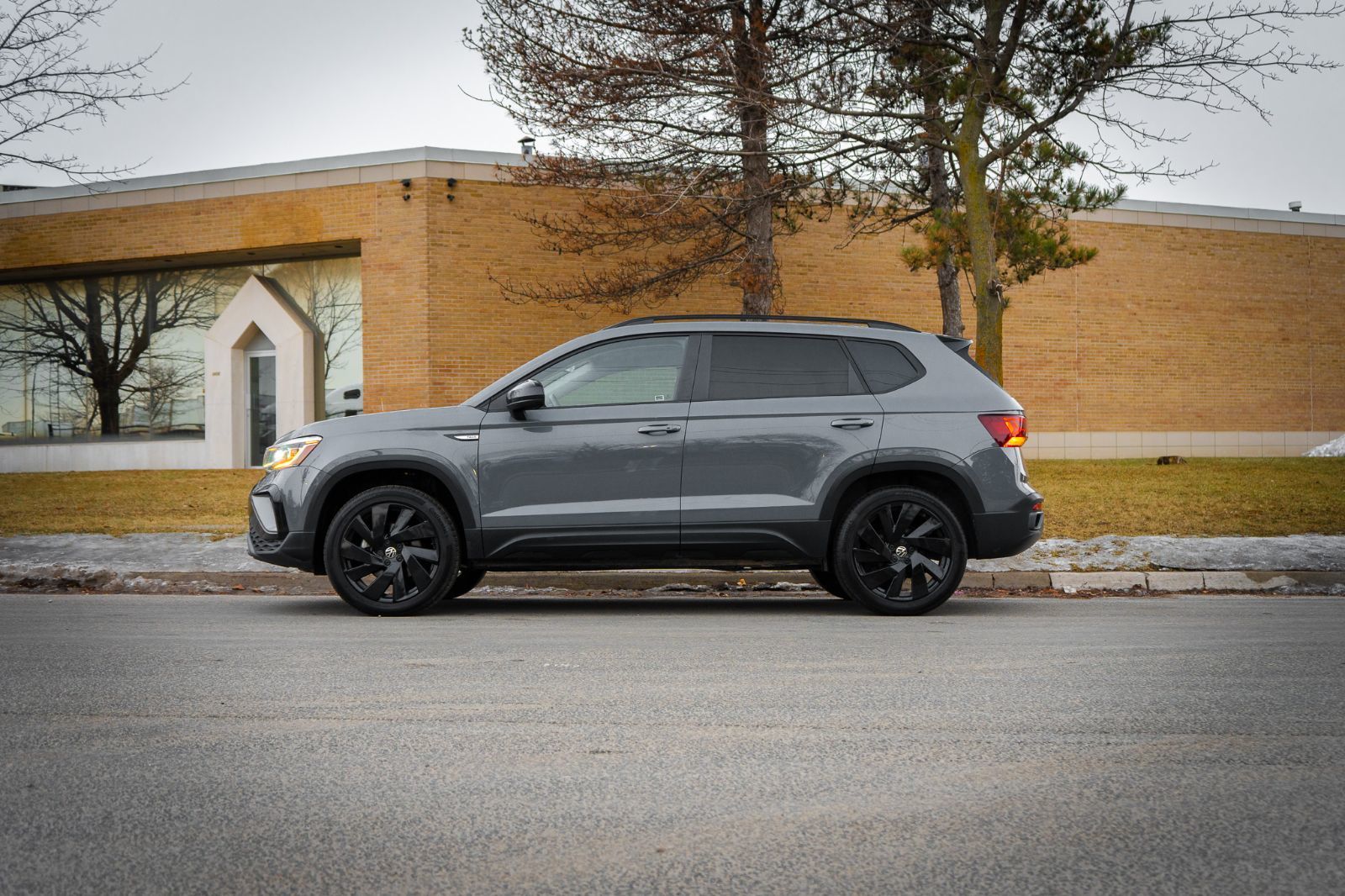 2024 Volkswagen Taos Comfortline Black Edition-4