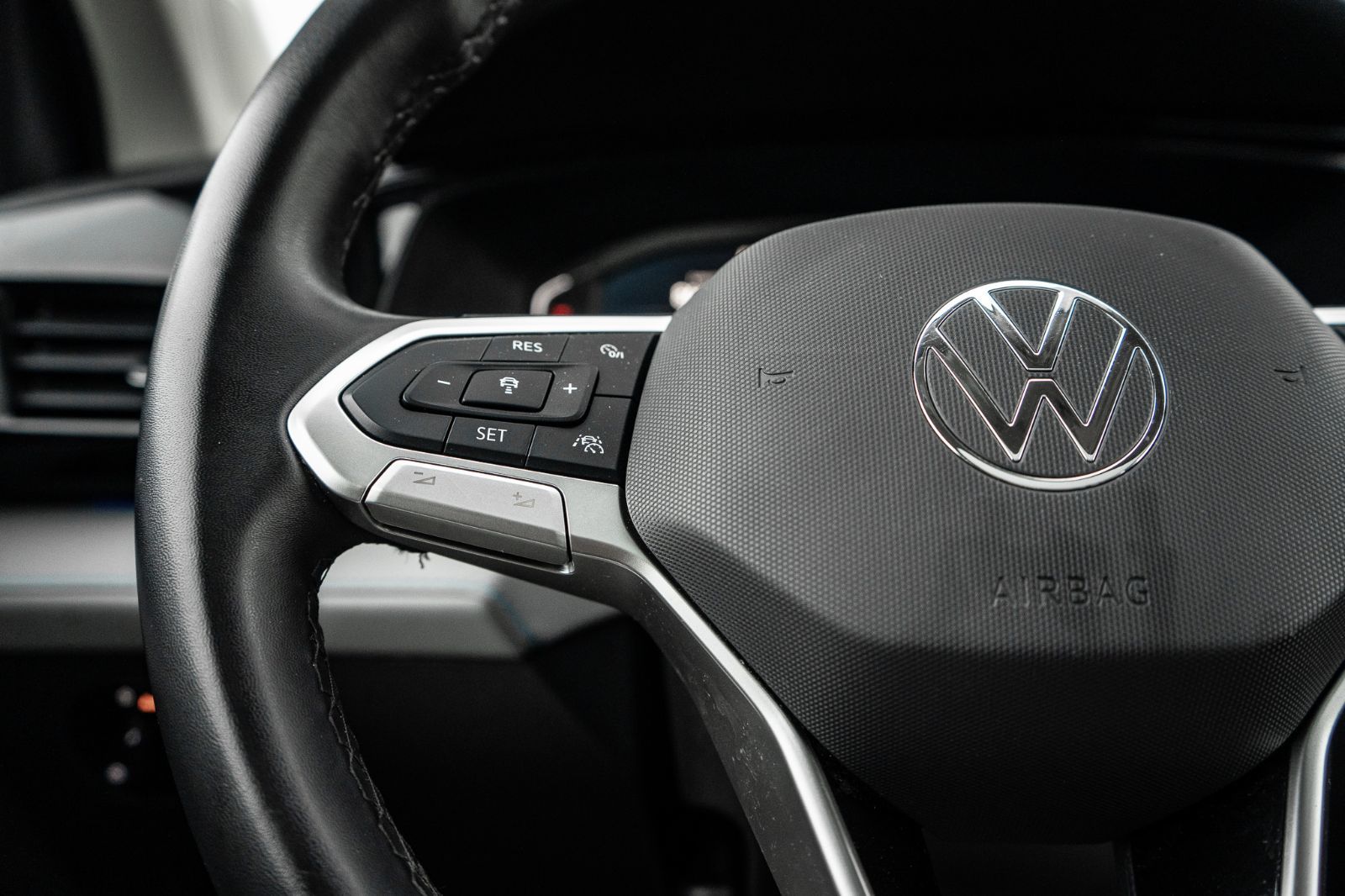 2024 Volkswagen Taos Comfortline Black Edition-11