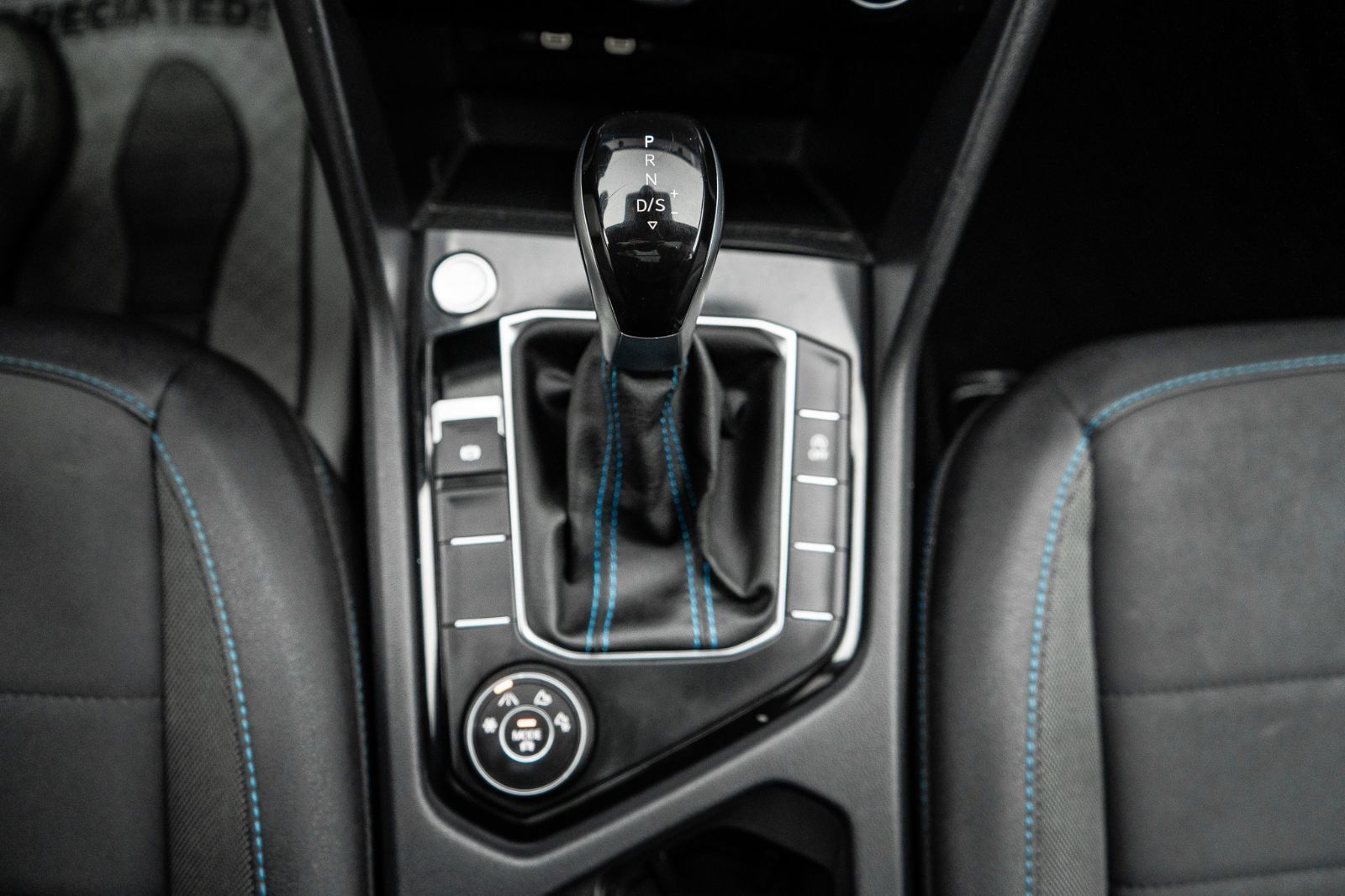 2024 Volkswagen Taos Comfortline Black Edition-16